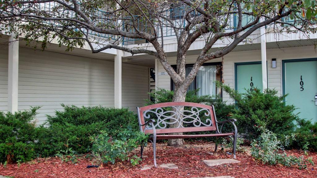 Motel 6 Des Moines South - Airport Exterior photo