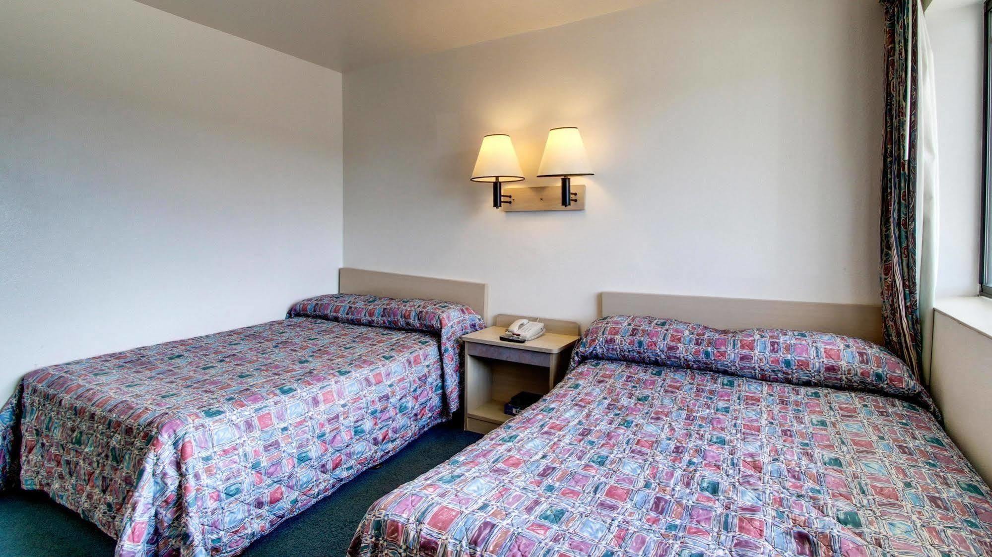 Motel 6 Des Moines South - Airport Exterior photo